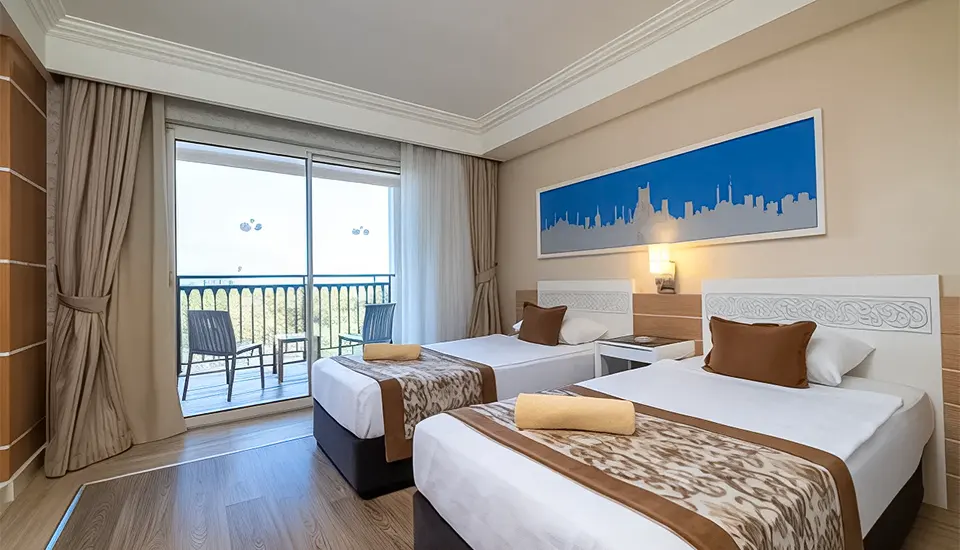 کریستال سانست لاکچری ریزورت